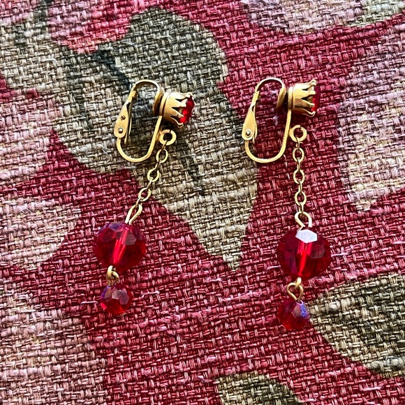 VTG Boho Retro Red Aurora Borealis Austrian Crystal Beaded Clip-on Earrings - Picture 4 of 6
